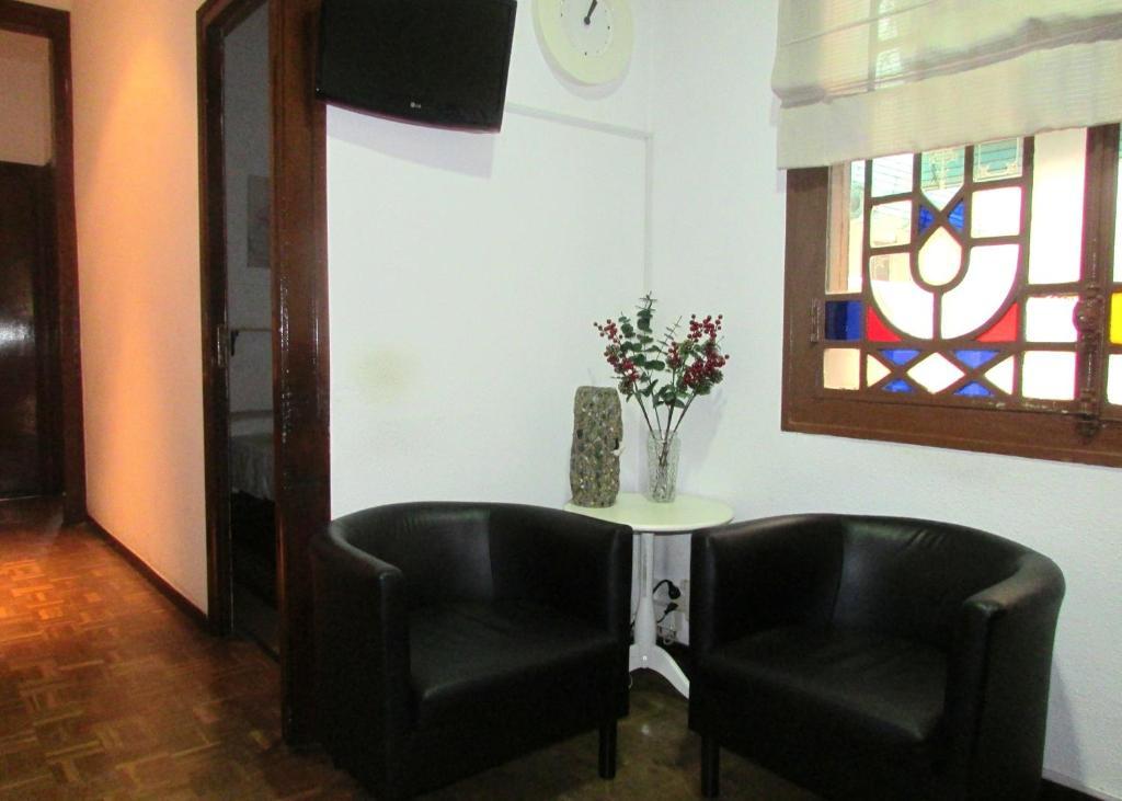 Hostal Lima Barcelona Exterior photo